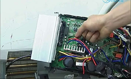 高邑美的空调电话是多少